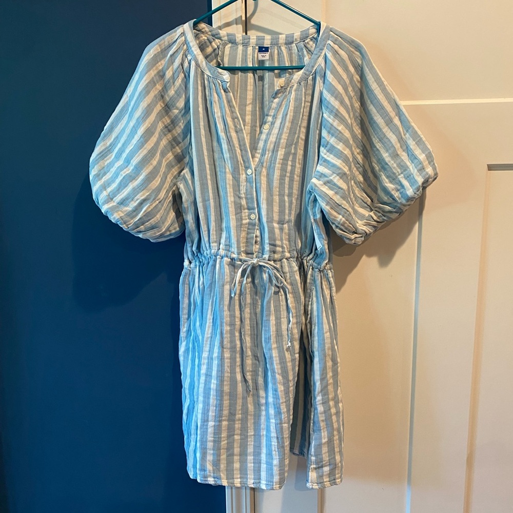 Old Navy balloon sleeve dress